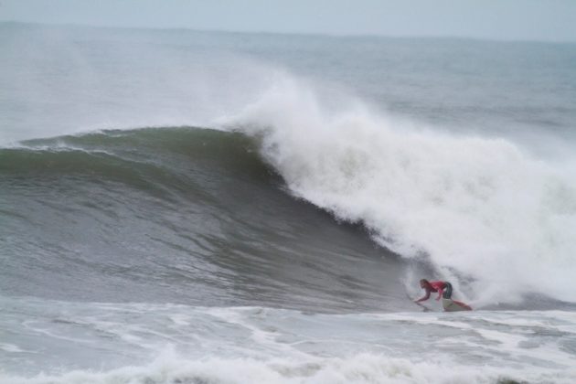 Caio Vaz , Desafio Mormaii de Ondas Grandes 2015, Cardoso, Farol de Santa Marta (SC). Foto: James Thisted.