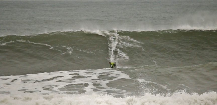 Thiago Jacaré , Desafio Mormaii de Ondas Grandes 2015, Cardoso, Farol Santa Marta (SC). Foto: Zecops.