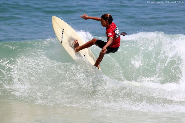 Caio-Knappi_2_foto_Guilherme-Milward Circuito ASN, canto do Costão, Itacoatiara. Foto: Site Quiksilver.com.