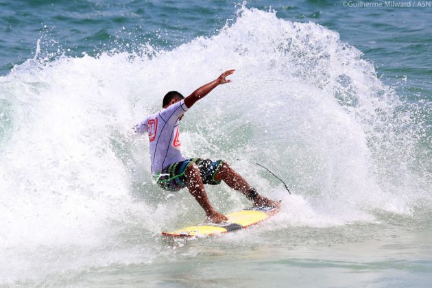 Danilo-de-Souza_2_foto_Guilherme-Milward Circuito ASN, canto do Costão, Itacoatiara. Foto: Site Quiksilver.com.