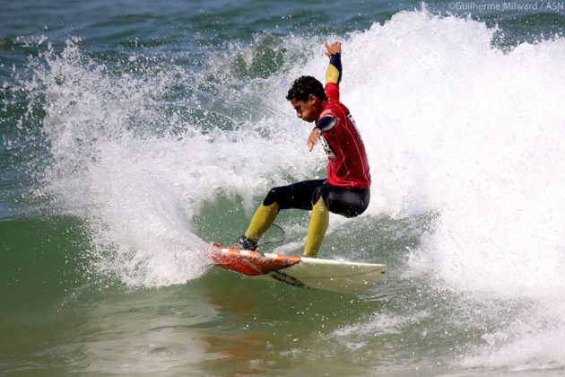 Igor-Queiroz_foto_Guilherme-Milward Circuito ASN, canto do Costão, Itacoatiara. Foto: Site Quiksilver.com.