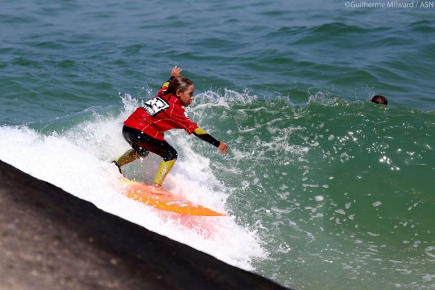 Murilo-Coura_1_foto_Guilherme-Milward Circuito ASN, canto do Costão, Itacoatiara. Foto: Site Quiksilver.com.