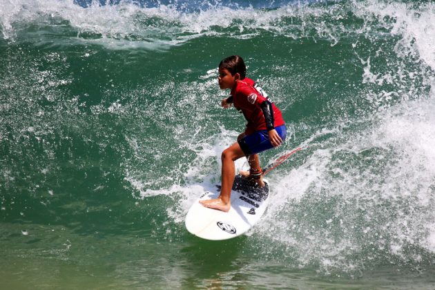 Pedro-Henrique-Canero_2_foto_Guilherme-Milward Circuito ASN, canto do Costão, Itacoatiara. Foto: Site Quiksilver.com.