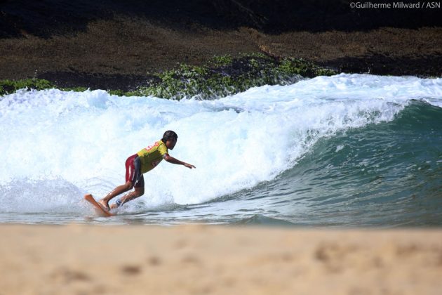 Thiago-Cordeiro_foto_Guilherme-Milward Circuito ASN, canto do Costão, Itacoatiara. Foto: Site Quiksilver.com.