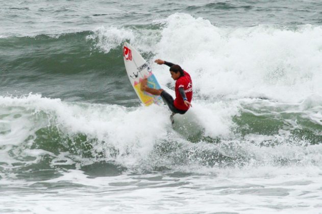 Gustavo Ramos , Maresia Paulista de Surf Profissional 2015, Pitangueiras, Guarujá. Foto: João Carvalho.