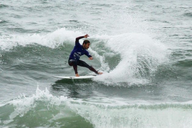 Icaro Rodrigues , Maresia Paulista de Surf Profissional 2015, Pitangueiras, Guarujá. Foto: João Carvalho.