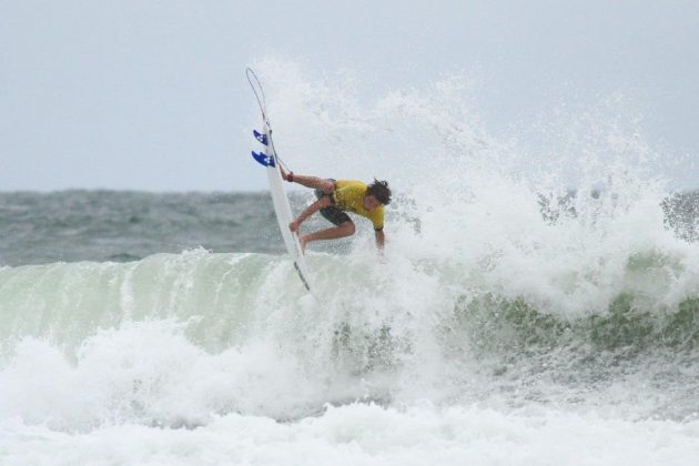 Matheus Navarro , Maresia Paulista de Surf Profissional 2015, Pitangueiras, Guarujá. Foto: João Carvalho.