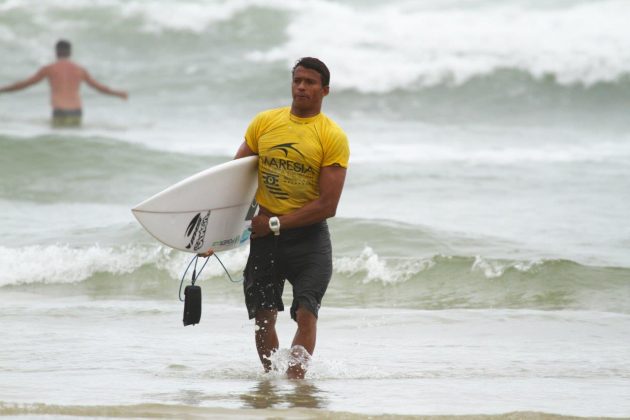 Messias Félix , Maresia Paulista de Surf Profissional 2015, Pitangueiras, Guarujá. Foto: João Carvalho.