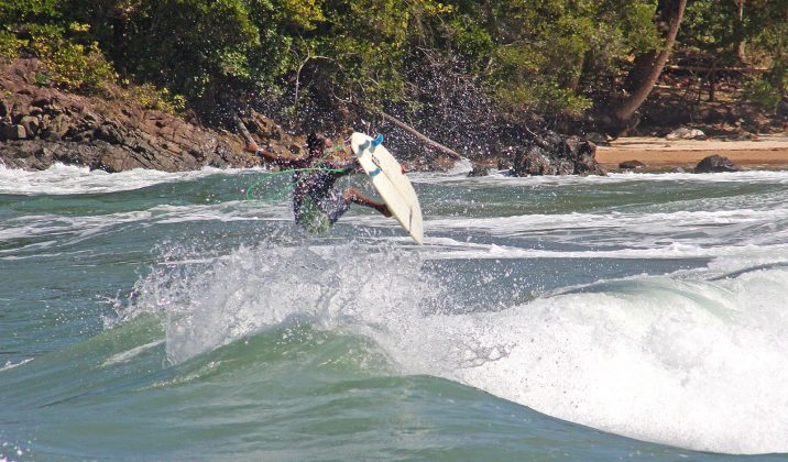 Gabriel Bruno de  Baía Formosa - RN  Itacaré, Bahia. Foto: Eros Sena.