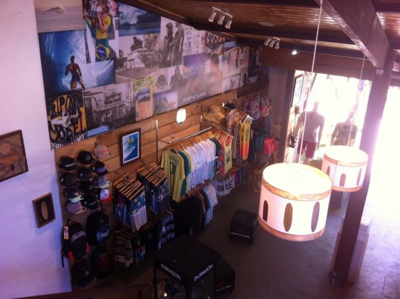 Rip Curl inaugura espaço customizado na loja Farol, num dos picos mais emblemáticos de surf na Bahia. Foto: Divulgação.