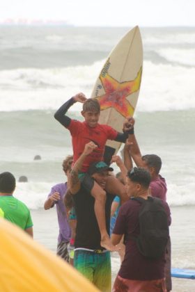 Rip Curl Guarujaense 2015, Pitangueiras, Guarujá (SP). Foto: Silvia Winik.