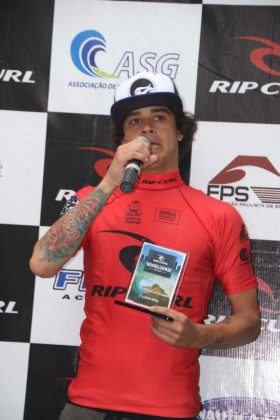 Rip Curl Guarujaense 2015, Pitangueiras, Guarujá (SP). Foto: Silvia Winik.