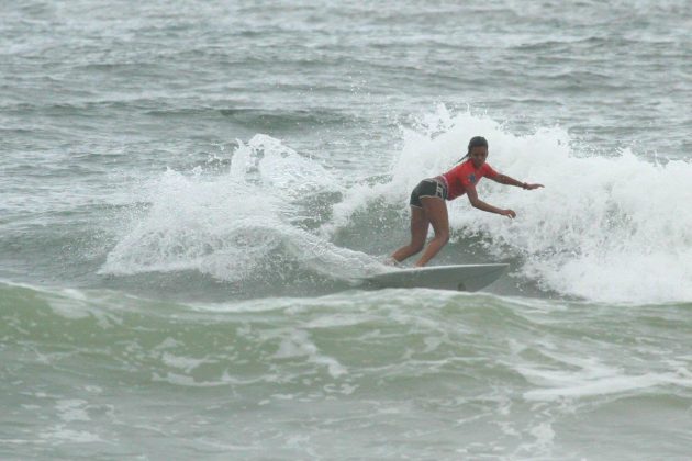 Julia Santos , Rip Curl Guarujaense 2015, Pitangueiras, Guarujá (SP). Foto: Silvia Winik.