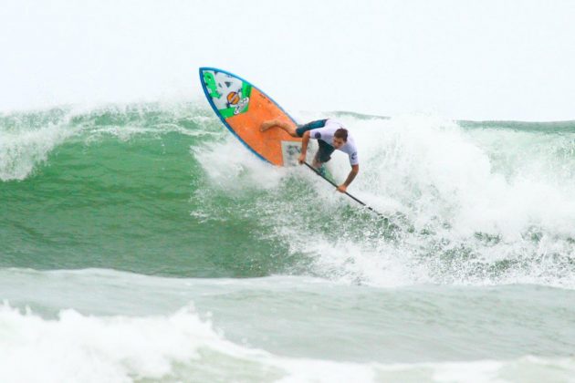 Leco Salazar , Rip Curl Guarujaense 2015, Pitangueiras, Guarujá (SP). Foto: Silvia Winik.