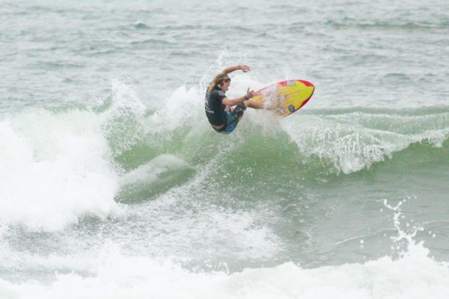 Nathan Kawani , Rip Curl Guarujaense 2015, Pitangueiras, Guarujá (SP). Foto: Silvia Winik.