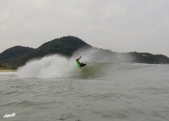 José Deichmann, Balneário Camburiú (SC). Foto: Dojule.