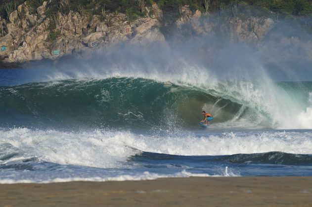 Luiz Fernando, Puerto Escondido, Zicatela, México. Foto: Arquivo pessoal.