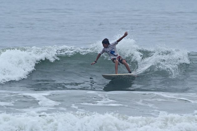 Kauai Lobato  Encontro Paulista entre Escolas de Surf. Foto: Adriana Berlinck.