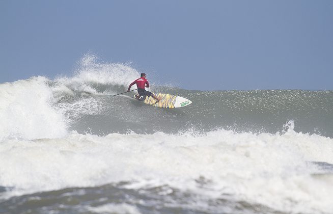 Campeão mundial de SUP, Leco Salazar é presença garantia. . Foto: James Thisted.