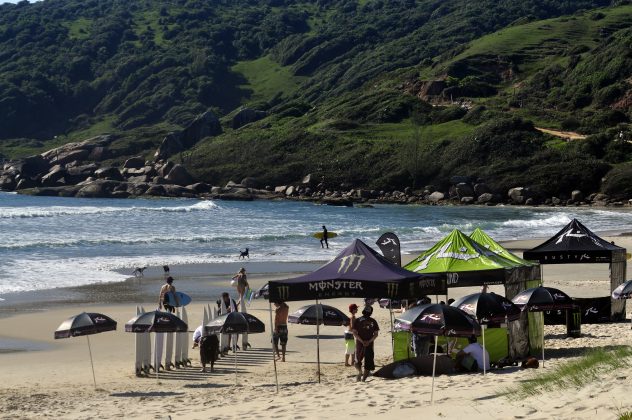  Test Ride Rusty Surfboards, praia do Rosa, Santa Catarina. Foto: Caio Guedes.