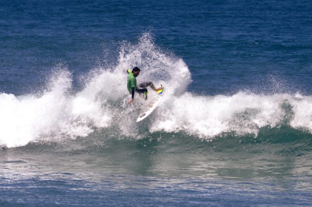 Robson Pinheiro Loja Delucca Test Ride Rusty Surfboards, praia do Rosa, Santa Catarina. Foto: Caio Guedes.