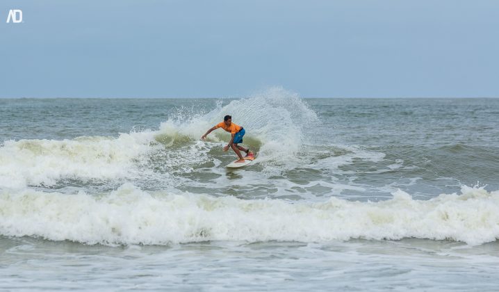 Circuito Itajaí Open de Surf 2016, praia da Atalaia. Foto:  Raoni Silva.