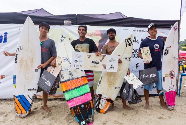 Circuito Itajaí Open de Surf 2016, praia da Atalaia. Foto:  Raoni Silva.