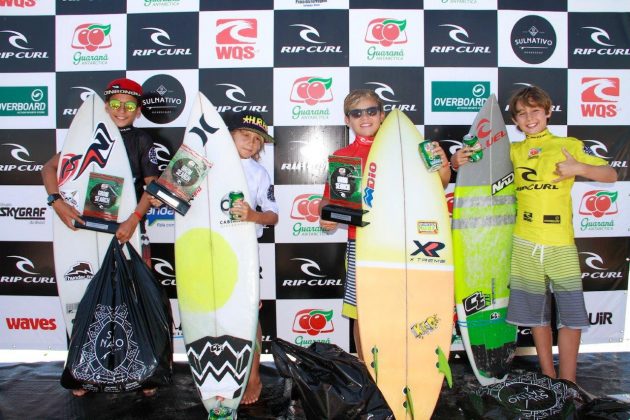 Pódio Grommets, Rip Curl Grom Search 2016, Praia da Ferrugem, Garopaba (SC). Foto: Basílio Ruy.