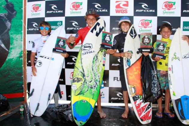 Pódio Iniciantes, Rip Curl Grom Search 2016, Praia da Ferrugem, Garopaba (SC). Foto: Basílio Ruy.