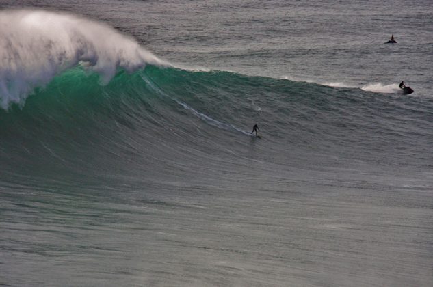 Thiago Jacaré, Nazaré, Portugal. Foto: Abel Precedes . Foto: Divulgação.