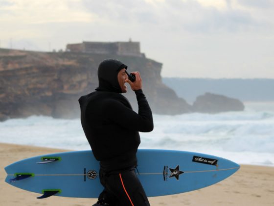 Fabiano Tissot, Nazaré, Portugal. Foto: Atowinj, . Foto: Divulgação.