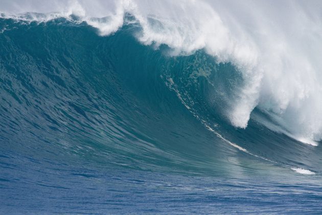 As séries de oeste, Waimea Bay, Havaí. Foto: Gary Miyata.