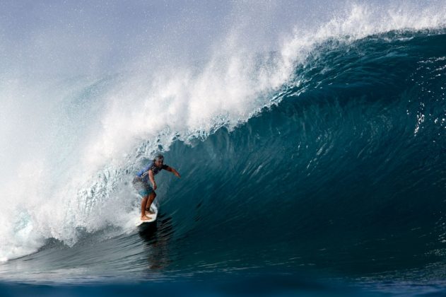 Ian Gouveia, Volcom Pipe Pro 2016, Banzai Pipeline, Havaí. Foto: Brian Bielmann.