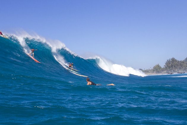 Fabio Gouveia e Yuri Cocota em Waimea, Havaí. Foto: Fabio Carbone / Line Up br.