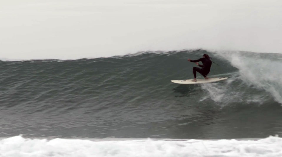 Derek Hynd, sem quilhas em Jeffrey’s Bay.