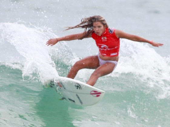 Tainá Hinckel, Rip Curl Grom Search 2016, Praia de Itaúna, Saquarema (RJ). Foto: Basílio Ruy.