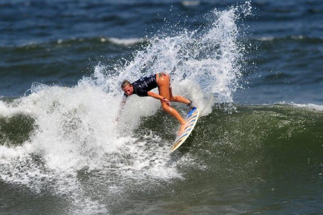 Louisie Frumento, Circuito Santos Surf 2016, Quebra-Mar. Foto: Ivan Storti /  FMA Notícias.