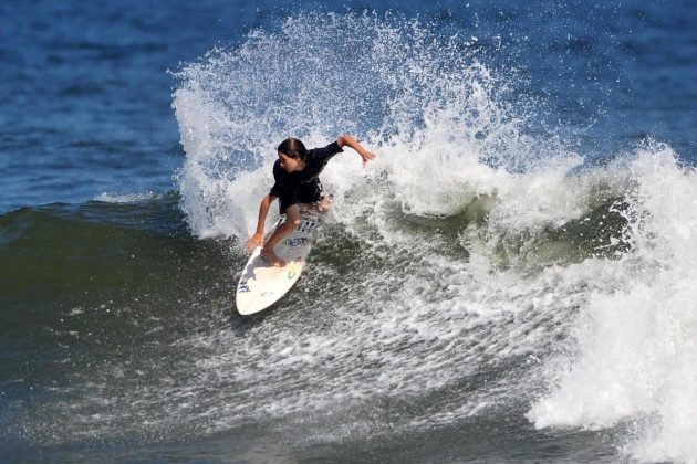 Vinicius Parra, Circuito Santos Surf 2016, Quebra-Mar. Foto: Ivan Storti /  FMA Notícias.