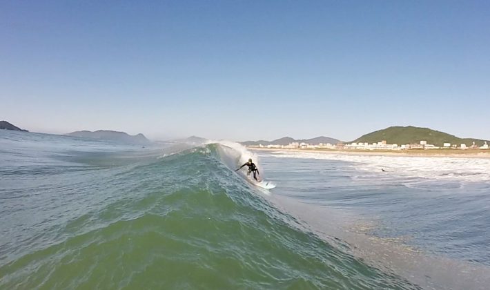 Swell, Florianópolis (SC). Foto: Roberto Moretto.