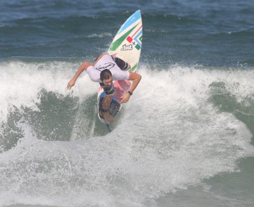 Raphael Becker, Circuito Moçambique Surf 2016, Florianópolis (SC). Foto: Basilio Ruy.