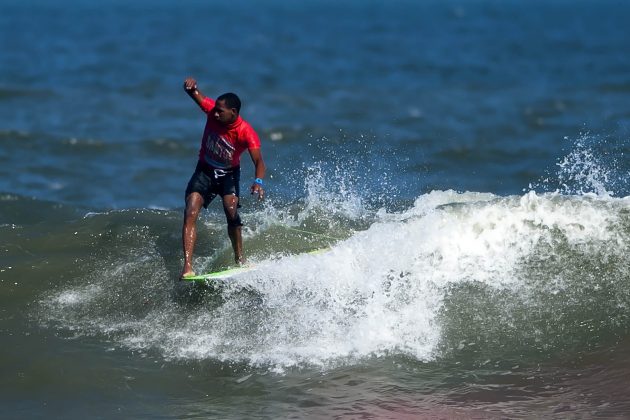 Jefson Silva, Festival Santos de Longboard 2016, Quebra-Mar. Foto: Ivan Storti.