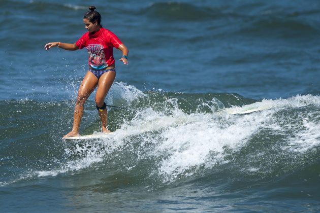 Chloé Calmon, Festival Santos de Longboard 2016, Quebra-Mar. Foto: Ivan Storti.