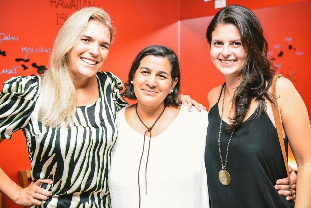 Patty Ferraz, Mônica Correa e Alline Goulart, Lagoa Surfe Arte 2016, Florianópolis (SC). Foto: Kleber Lima.