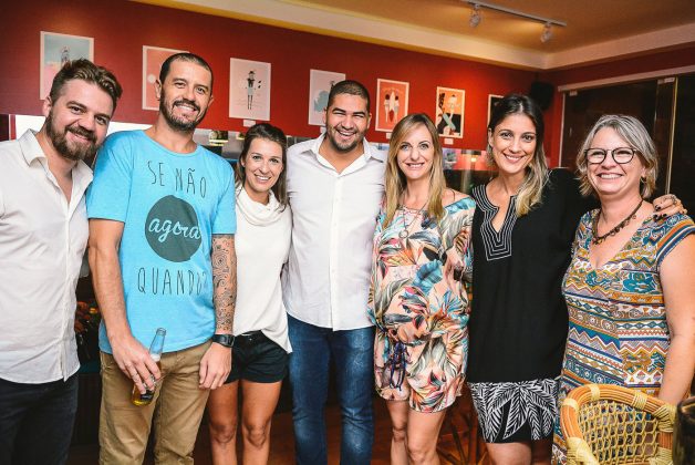 Rafael Almeida, Fabrício Flores, Giu Korzenowski, Renato Queiroz, Adriana Krauss, Laura Coutinho e Jacque Iensen, Lagoa Surfe Arte 2016, Florianópolis (SC). Foto: Kleber Lima.