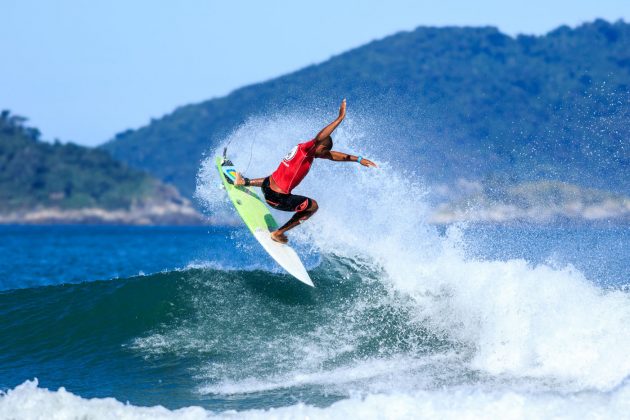 Weslley Dantas, Volcom Totally Crustaceous Tour 2016, Maresias (SP). Foto: Henrique Pinguim.