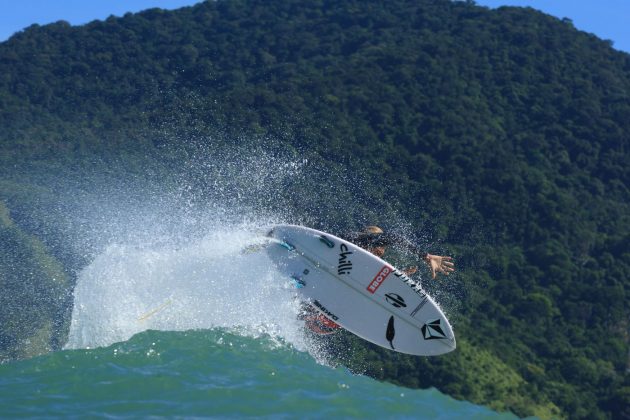 Mateus Herdy, Volcom Totally Crustaceous Tour 2016, Maresias (SP). Foto: Henrique Pinguim.