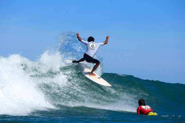 Heitor Duarte, Volcom Totally Crustaceous Tour 2016, Maresias (SP). Foto: Henrique Pinguim.