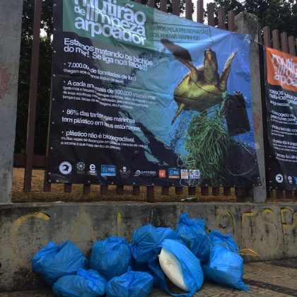 Mutirão socioambiental Arpoador Surf Club, Arpoador (RJ). Foto: Ana Paula Vasconcelos.