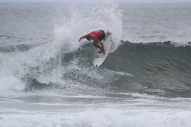 Eduardo Motta Circuito Medina ASM 2016, Maresias, São Sebastião. Foto: Sebastian Rojas.