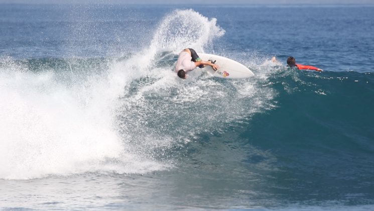 Victor Lagnado, Lakey Peak, Indonésia. Foto: Divulgação Hang Loose.